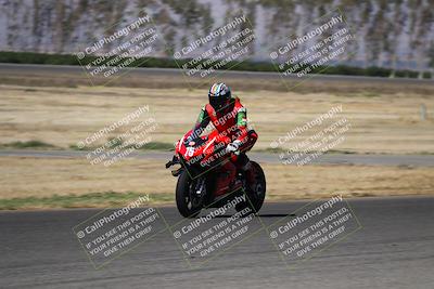 media/Jun-16-2024-Lets Ride (Sun) [[4ae6dd1f02]]/Group B/Grid and Front Straight/